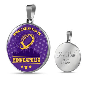 Minnesota Fan Sports Circle Pendant Necklace Stainless Steel 24 Inch Chain Silv